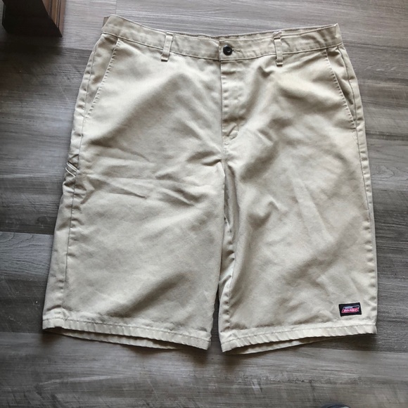 Dickies Other - Dickies Men’s Work Shorts Kaki size 36